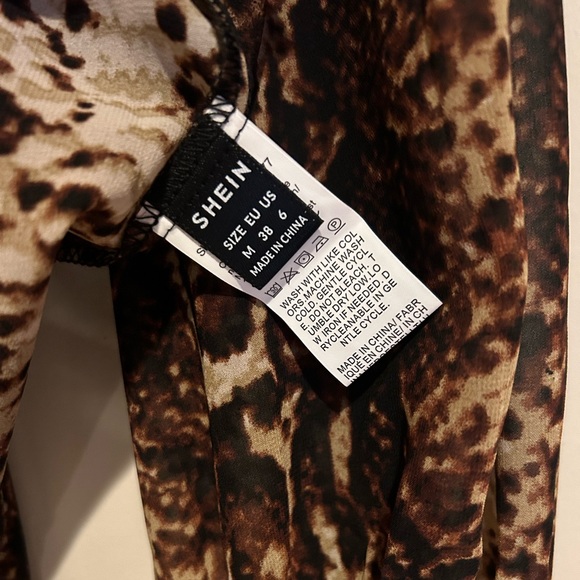 Snakeskin blouse - Picture 6 of 6